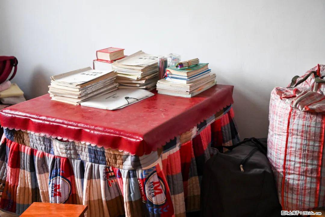 全网追的“扁担女孩”,找了一份暑假工,时薪12元 - 榆林生活资讯 - 榆林28生活网 yl.28life.com