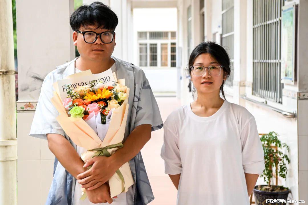 全网追的“扁担女孩”,找了一份暑假工,时薪12元 - 榆林生活资讯 - 榆林28生活网 yl.28life.com